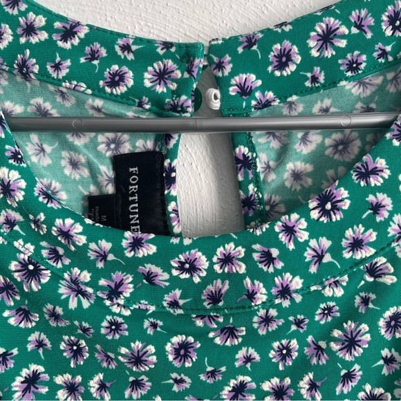 Fortune + Ivy Dayce floral Halter size medium stitch fix EUC - Picture 4 of 9